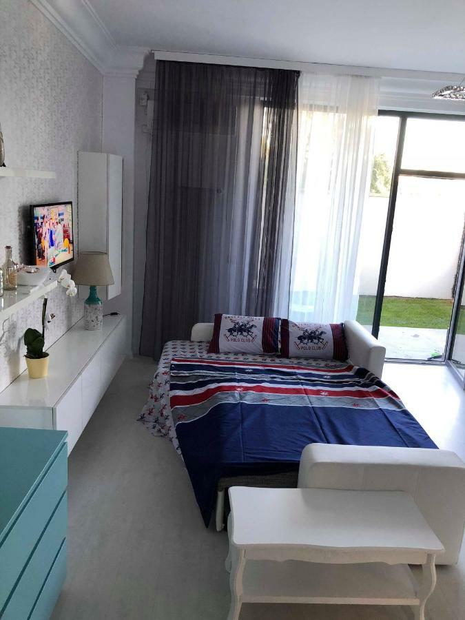 Zev- Cataleya Mamaia Nord Lägenhet Năvodari Exteriör bild