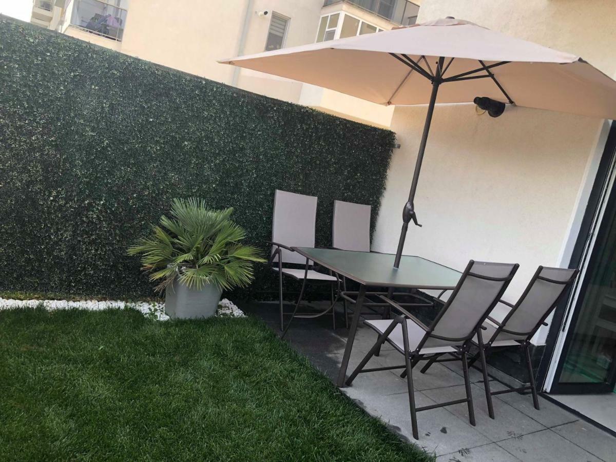 Zev- Cataleya Mamaia Nord Lägenhet Năvodari Exteriör bild